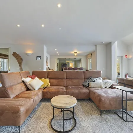 Luxury With Pool Holiday home