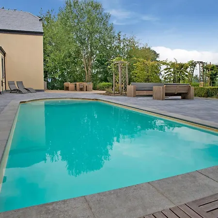 Luxury With Pool *